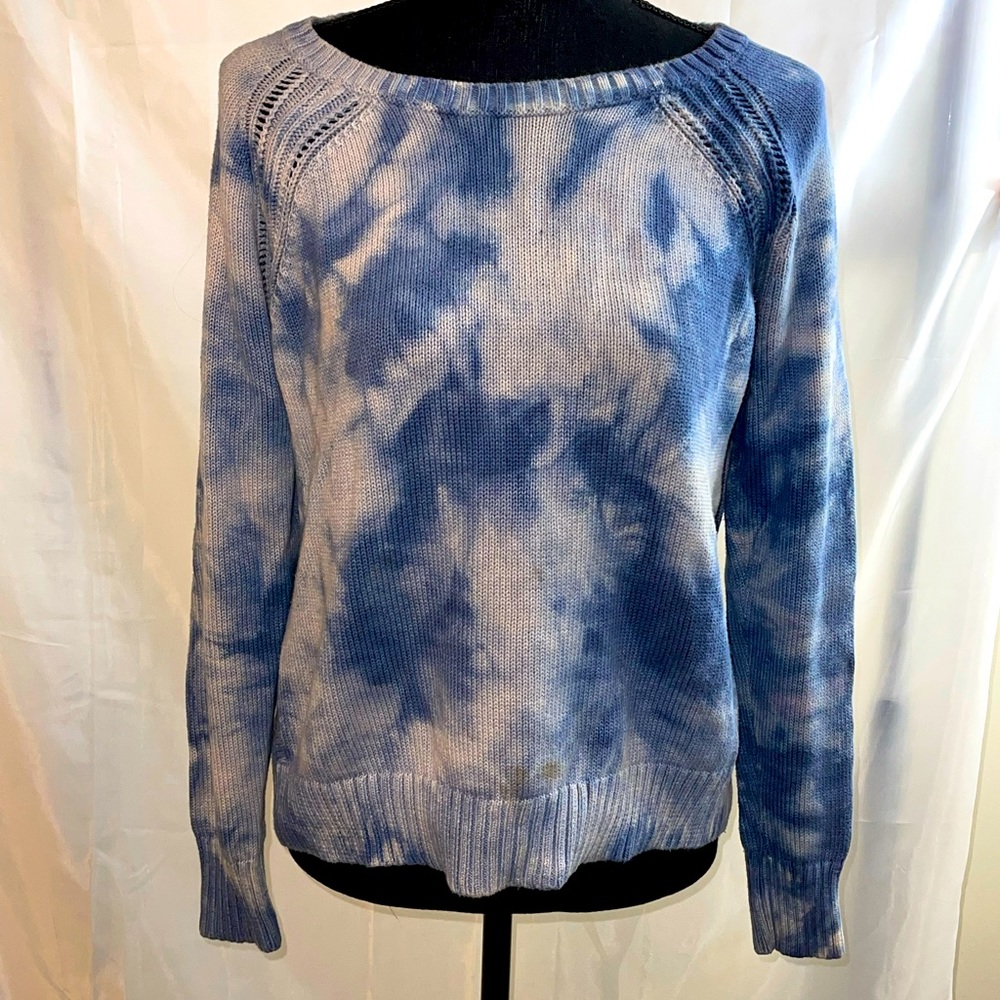 Women’s American Eagle sweater